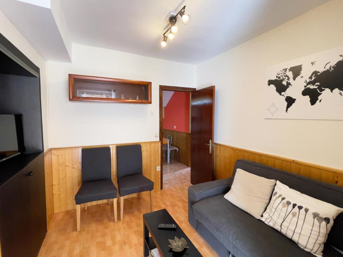La Capitana Apartment *